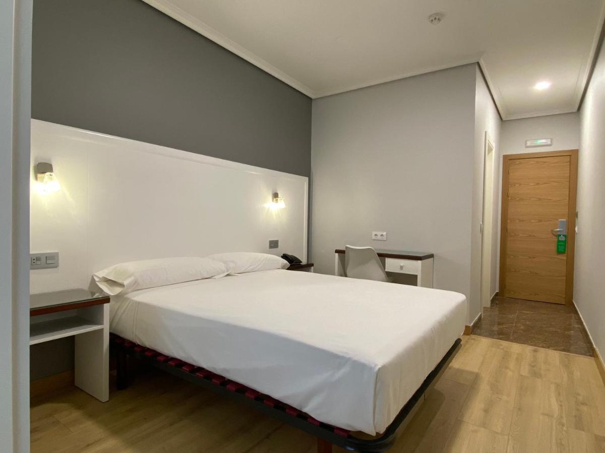 Arsus Hotel