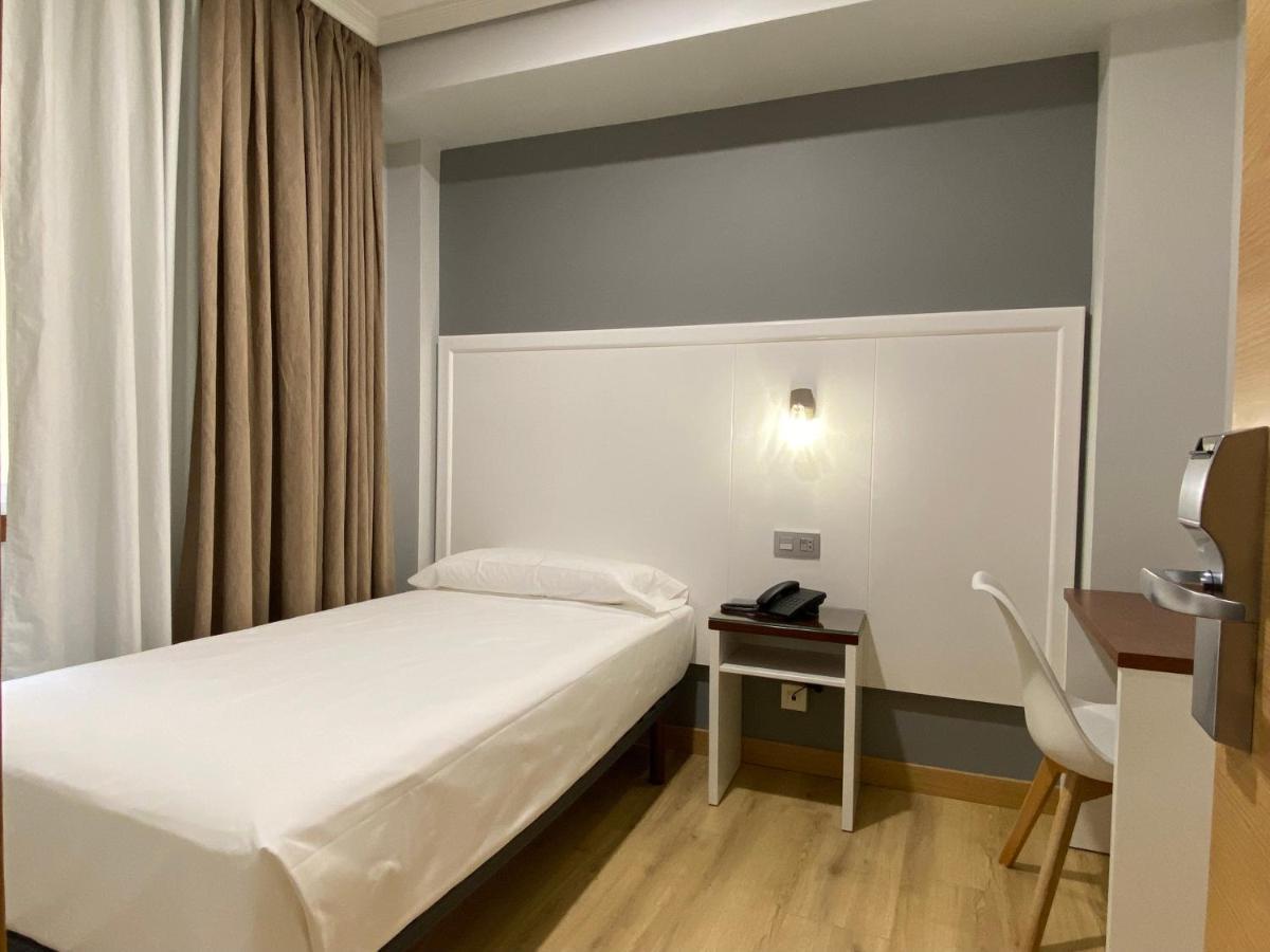 Arsus Hotel